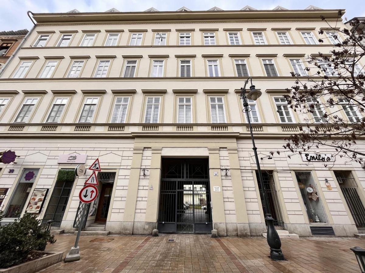 Luxury Quentin Apartment 2 BEDRM, 2 BATHRM Budapest Extérieur photo